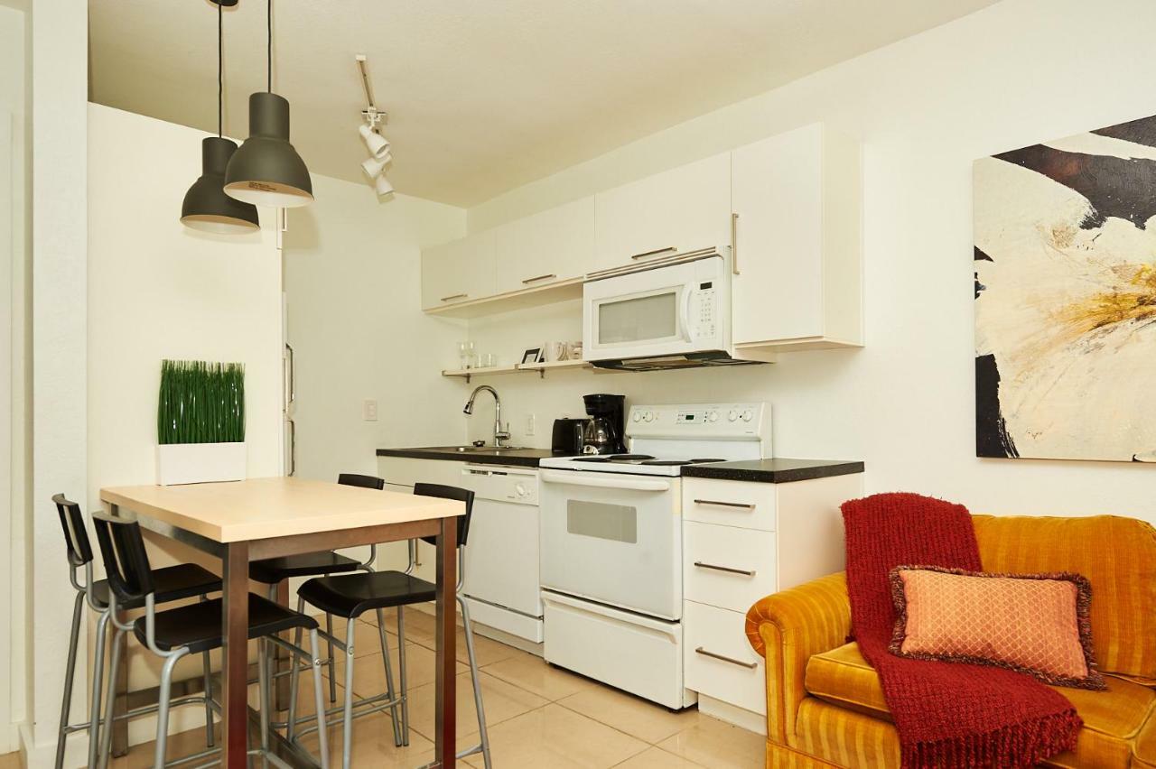 Lambert Family Beach Apartments - Unit 1 Форт-Лодердейл Экстерьер фото